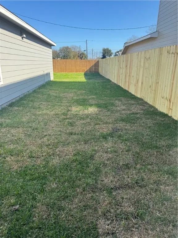 532 S 19th Street, Corpus Christi, TX 78405 - Image #2