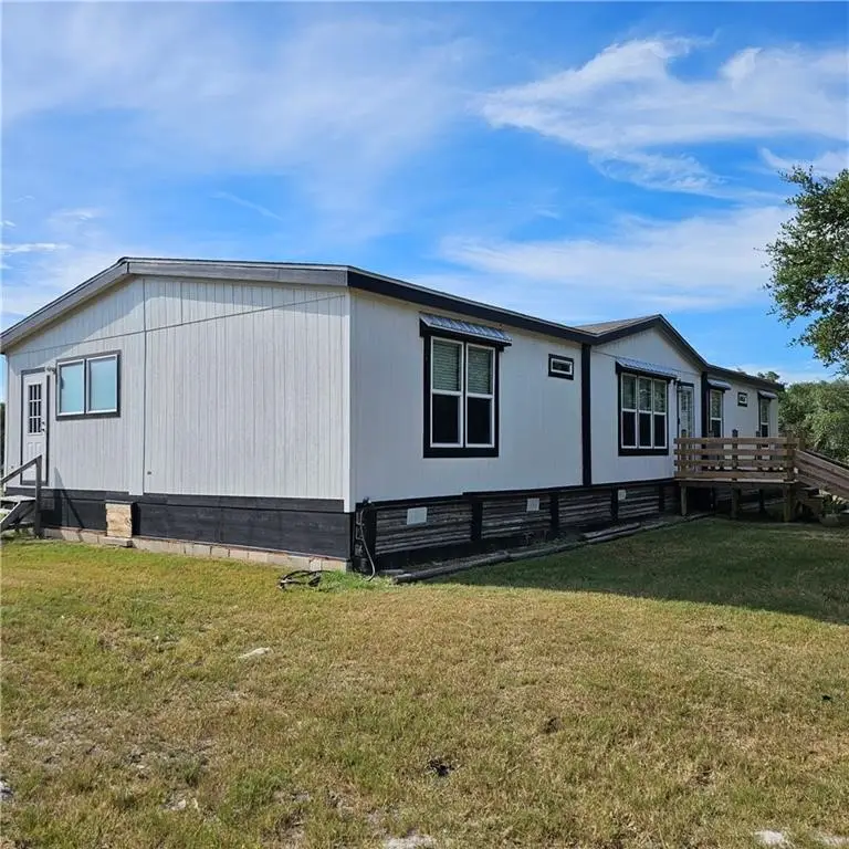 295 Griffith Drive, Rockport, TX 78382 - Image #2