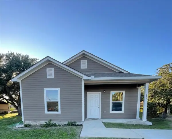 911 Heron, Rockport, TX 78382