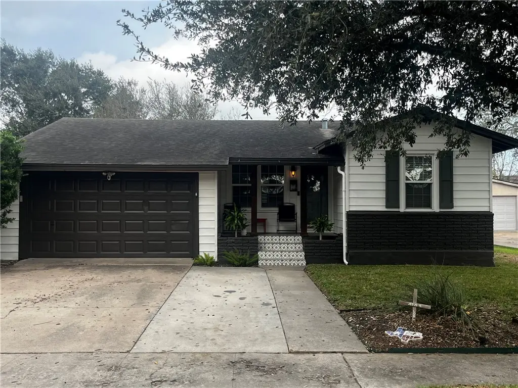 4106 Barnes Street, Corpus Christi, TX 78411 - Image #1