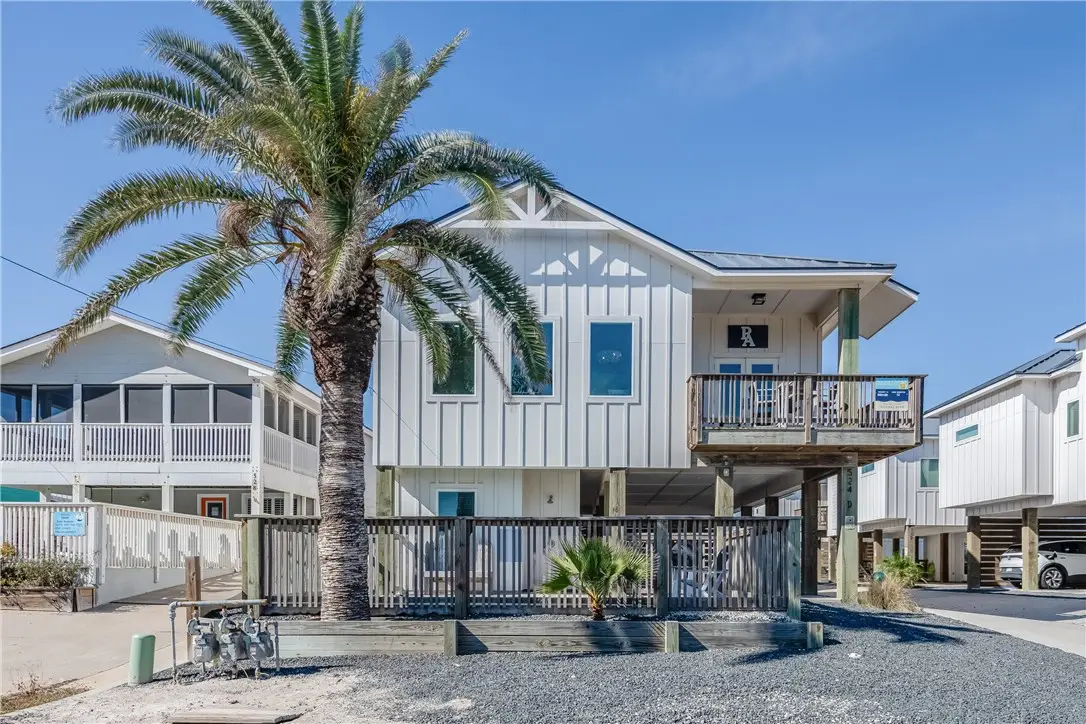 524 S 12th Street #D, Port Aransas, TX 78373 - Image #1