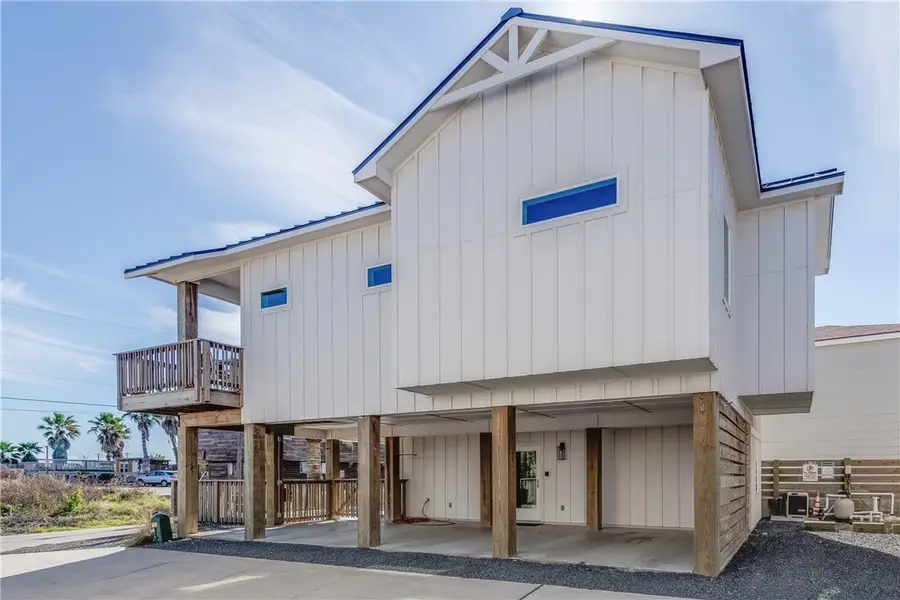 524 S 12th Street #D, Port Aransas, TX 78373 - Image #2