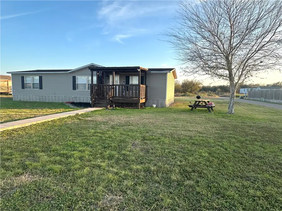 1909 Morenita Drive, Sinton, TX 78387 - Image #2