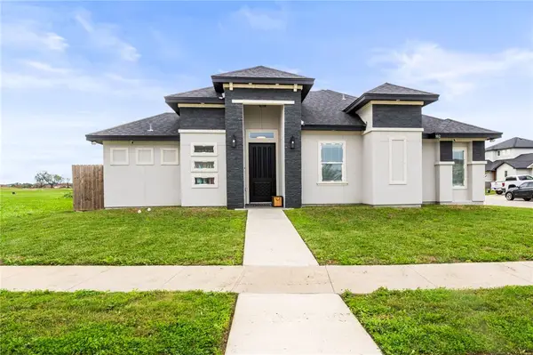 102 Prestwick Drive, Portland, TX 78374