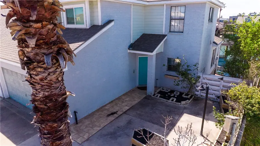 15337 Bowsprit Court, Corpus Christi, TX 78418 - #2
