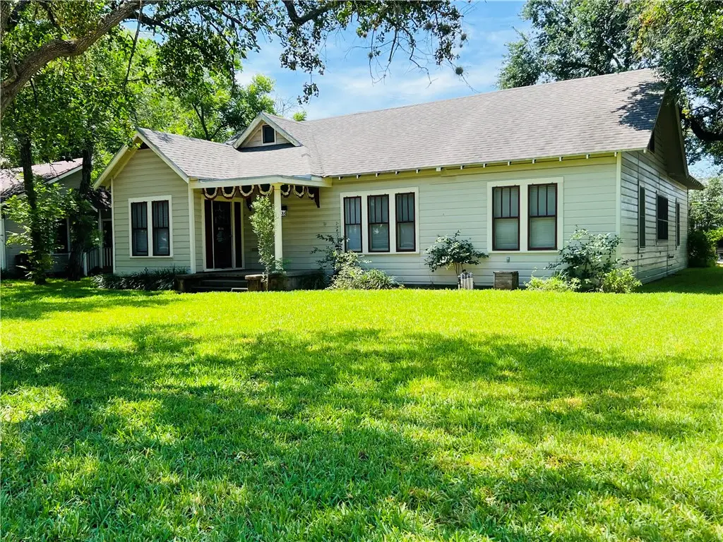 629 W Henrietta Avenue, Kingsville, TX 78363 - Image #1