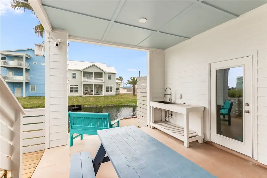 125 Frontside Drive, Corpus Christi, TX 78418 - Image #3