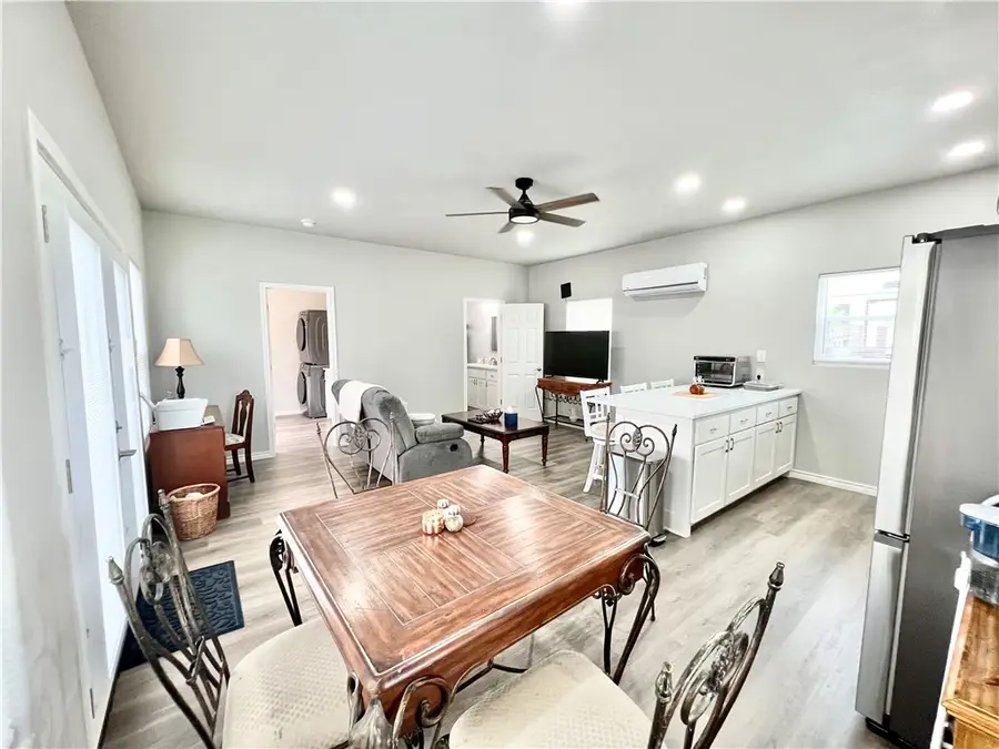 111 Augusta, Aransas Pass, TX 78336 - Image #3