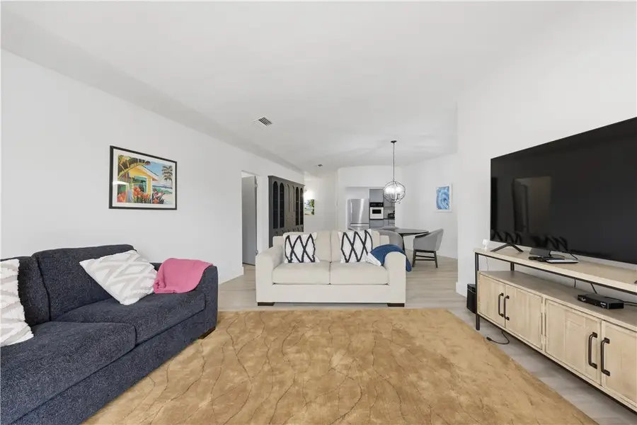 823 S Water Street #3F, Corpus Christi, TX 78401 - #3