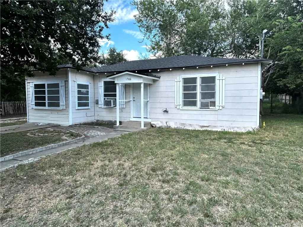 1506 N Ave E, Beeville, TX 78102 - #1