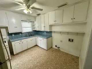 905 Anderson Street, Corpus Christi, TX 78411 - Image #3
