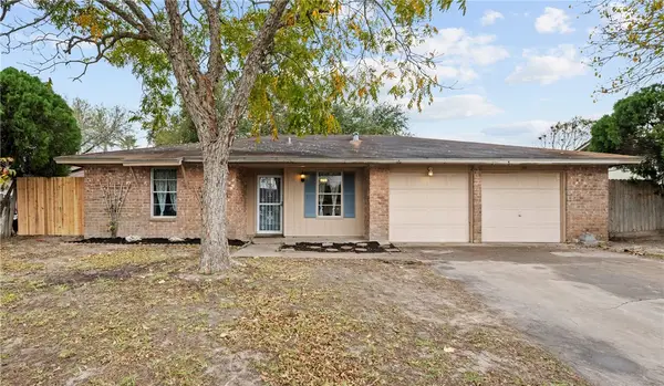 425 Vega Drive, Corpus Christi, TX 78418