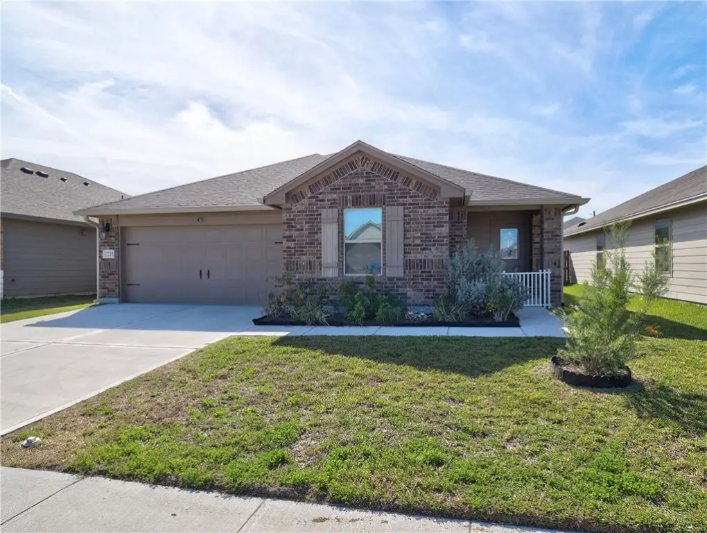 7725 Bullrider Drive, Corpus Christi, TX 78414 - Image #1