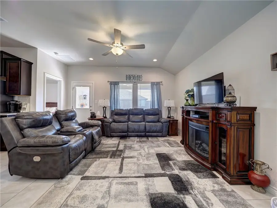 7725 Bullrider Drive, Corpus Christi, TX 78414 - Image #3