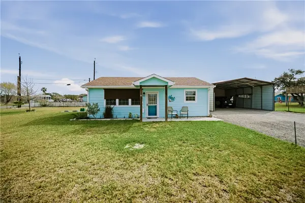 117 Pompano Drive, Rockport, TX 78382