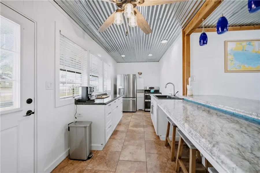 117 Pompano Drive, Rockport, TX 78382 - #3