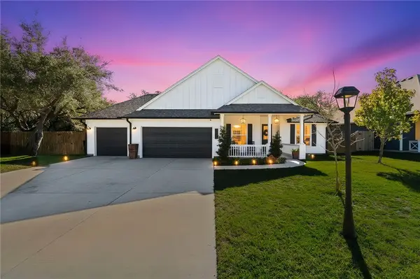 150 Norwood Oaks Drive, Rockport, TX 78382