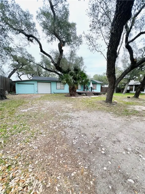 109 Palm Street, Rockport, TX 78382 - Image #2