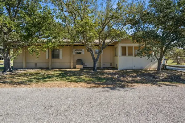 308 Fulton Avenue, Rockport, TX 78382