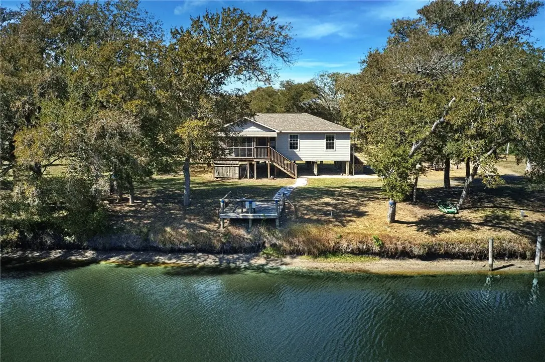 333 Mission River Oaks, Woodsboro, TX 78393 - Image #1
