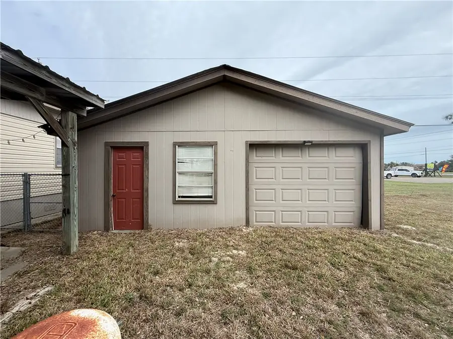 32 Palm Drive, Port Oconnor, TX 77982 - #3