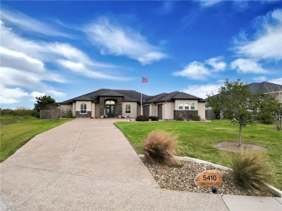 5410 Legends Drive, Corpus Christi, TX 78414 - Image #2