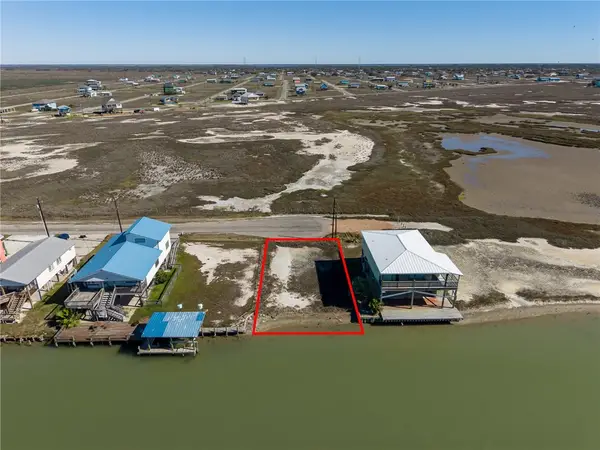 153 Starfish Drive, Rockport, TX 78382