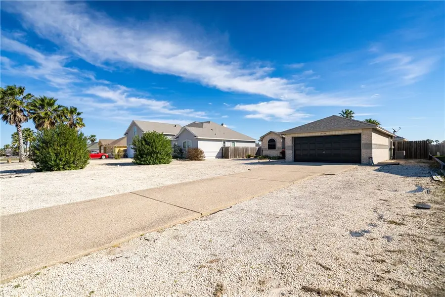 15534 Gypsy Street, Corpus Christi, TX 78418 - Image #2