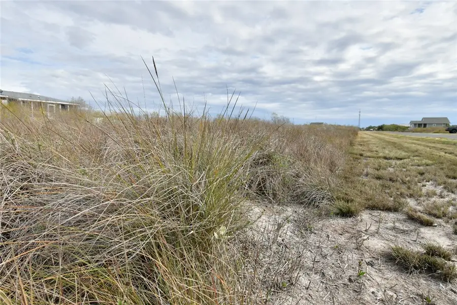 424-425 Forest Oak Lane, Rockport, TX 78382 - Image #3