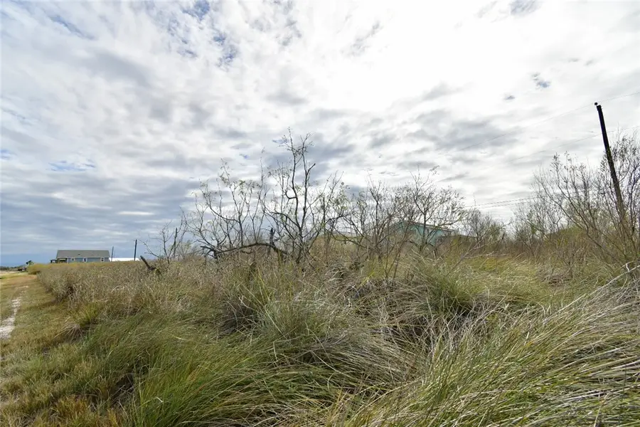 315-316 W Live Oak Lane, Rockport, TX 78382 - Image #3