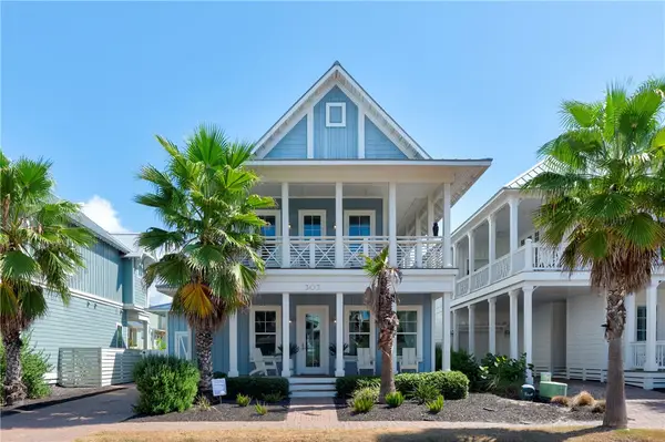 303 Hide Away Drive, Port Aransas, TX 78373
