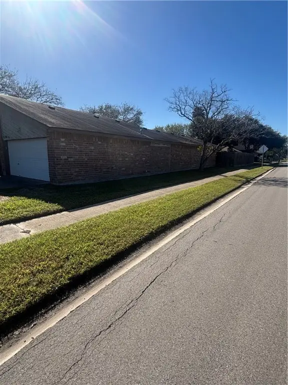 5301 Northgate Circle, Corpus Christi, TX 78413 - Image #2