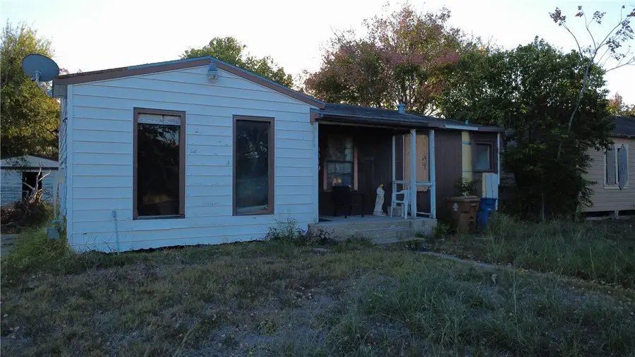 4019 W Vanderbilt Drive, Corpus Christi, TX 78415 - Image #2