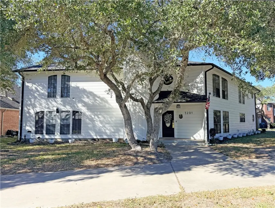 3201 Traylor Boulevard, Rockport, TX 78382 - Image #2