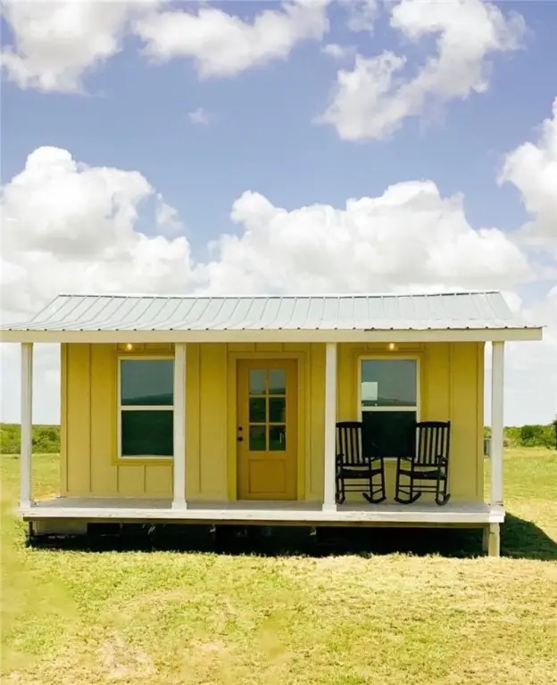 188 Quail Drive, George West, TX 78022 - Image #2