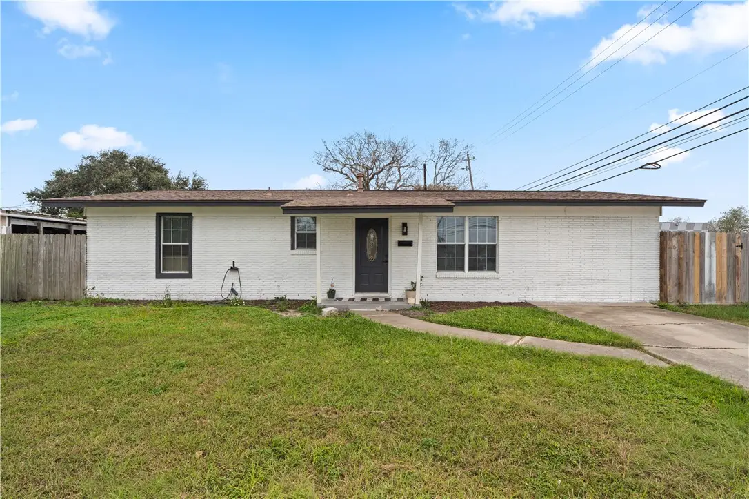 5801 Lucille Drive, Corpus Christi, TX 78412 - Image #1