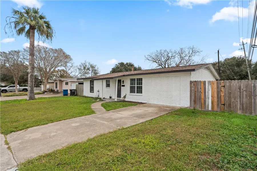 5801 Lucille Drive, Corpus Christi, TX 78412 - Image #2