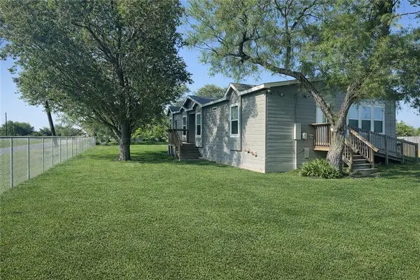 2422 Widgeon Drive, Corpus Christi, TX 78410