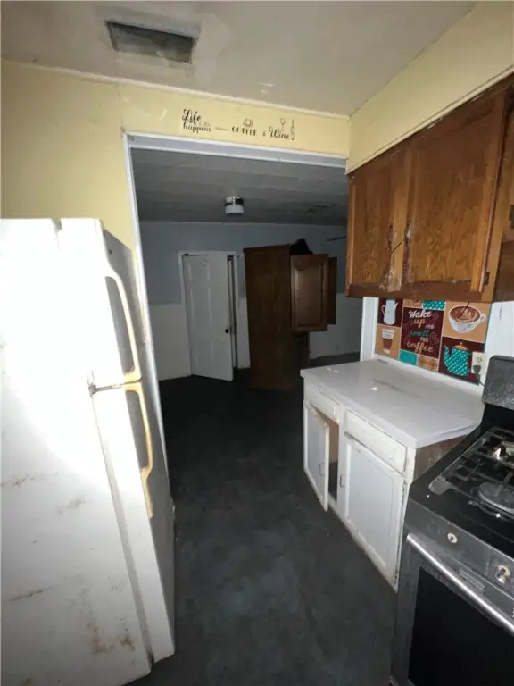 117 Massanet Street, Port Lavaca, TX 77979 - #3