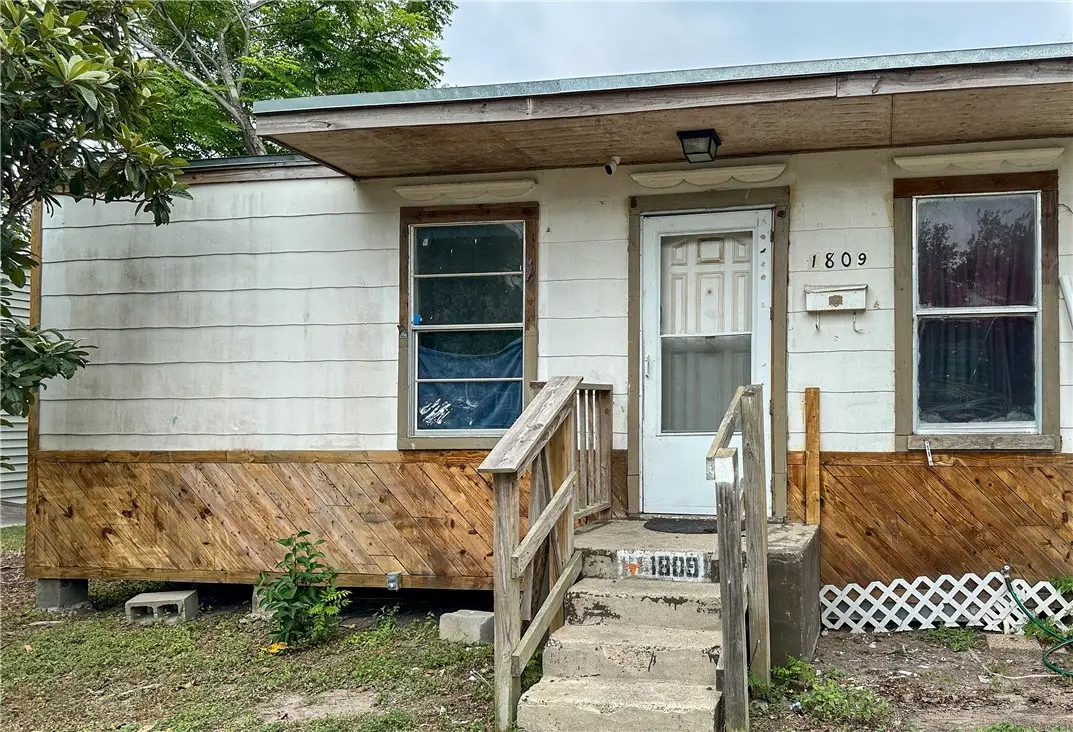 1809 Trenton Drive, Corpus Christi, TX 78404 - Image #1