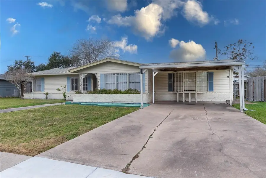 534 Parade Drive, Corpus Christi, TX 78412 - Image #2