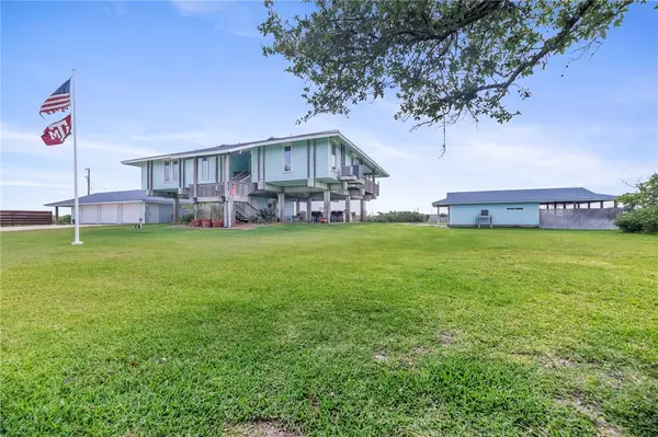 178 Smyth Street, Port O'Connor, TX 77982
