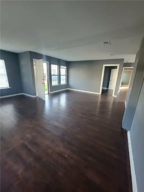 1410 Ray Drive, Corpus Christi, TX 78411 - Image #2