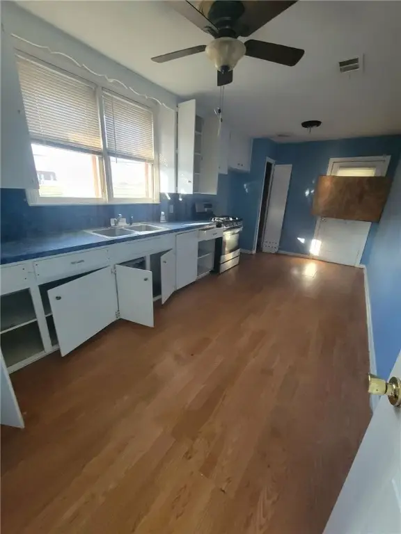 1410 Ray Drive, Corpus Christi, TX 78411 - Image #3