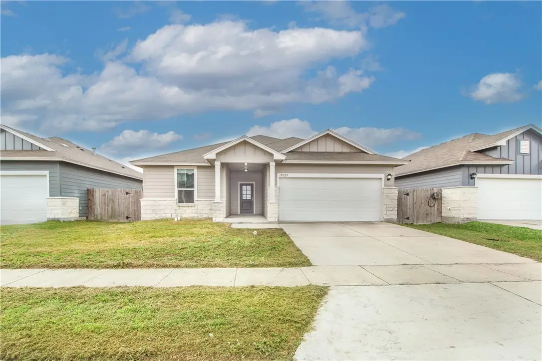 9529 Sedalia Trl, Corpus Christi, TX 78410 - #1