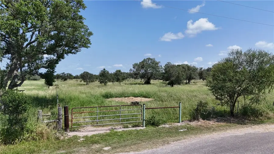 000 Cr 424, Refugio, TX 78377 - Image #2