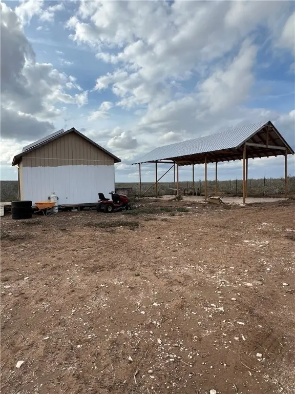 256 Coyote Crossing, San Diego, TX 78384 - Image #2