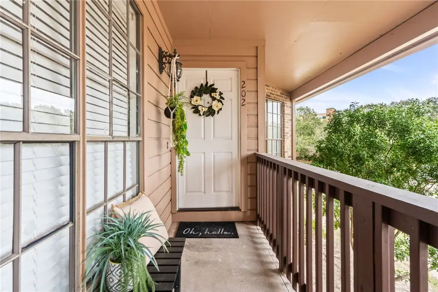 7122 Premont Drive #202, Corpus Christi, TX 78414 - Image #2