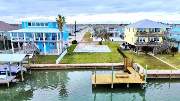 123 Ocean Drive, Rockport, TX 78382