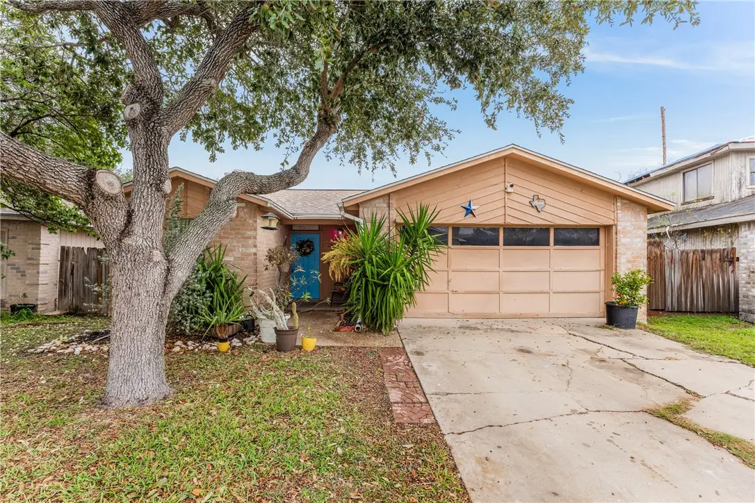 2738 Allencrest Drive, Corpus Christi, TX 78415 - Image #1